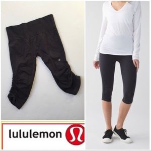 Lululemon In The Flow Crop II (First Release)